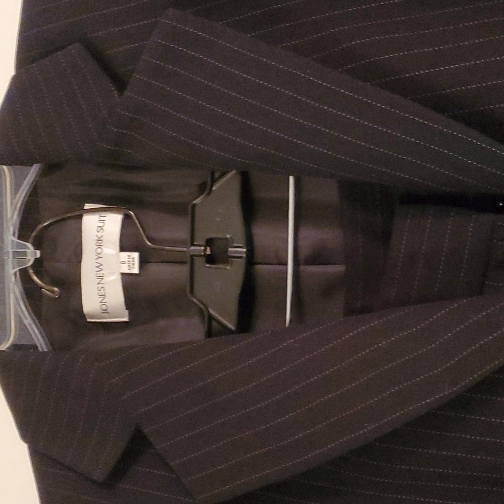 Jones Newyork Suit womens
